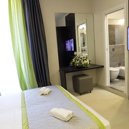 Holidays Boutique 4*