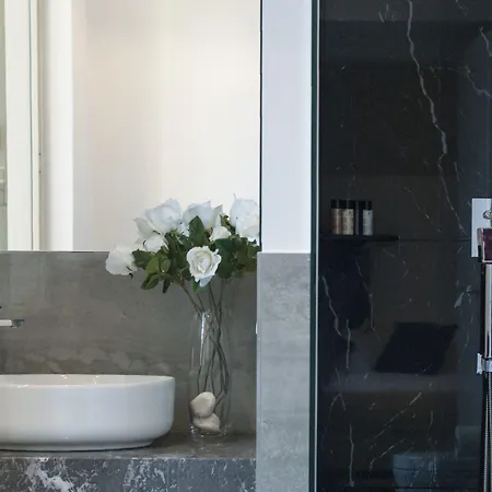 Holidays Boutique Bed and breakfast 4*