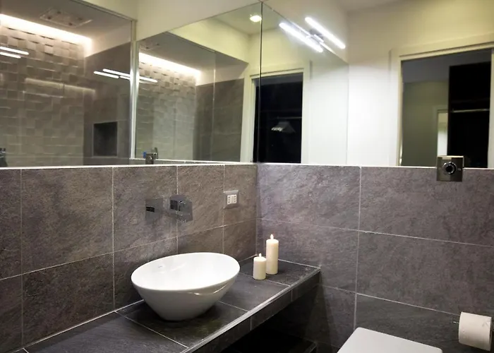 Holidays Boutique Rom